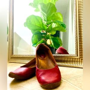 Clarks RED leather slip ons 6.5M